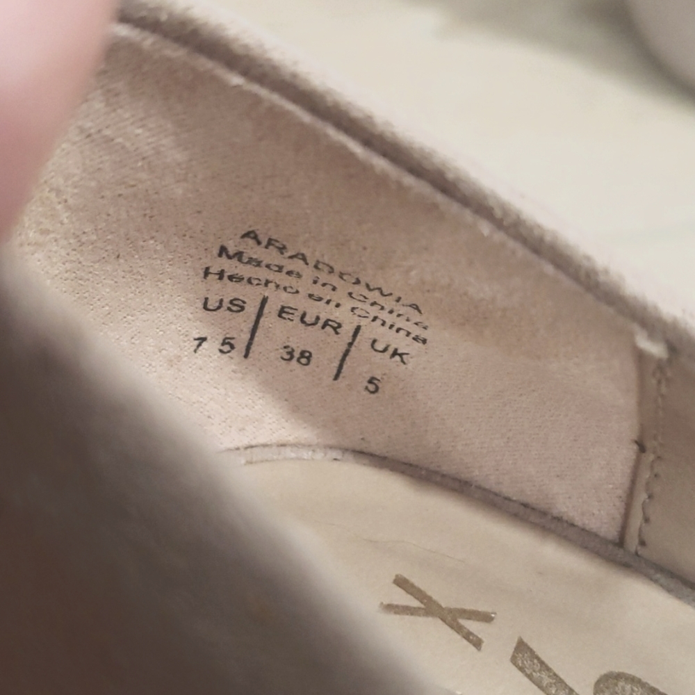 MIX No. 6 high heel shoe.  Like New! - Picture 9 of 11